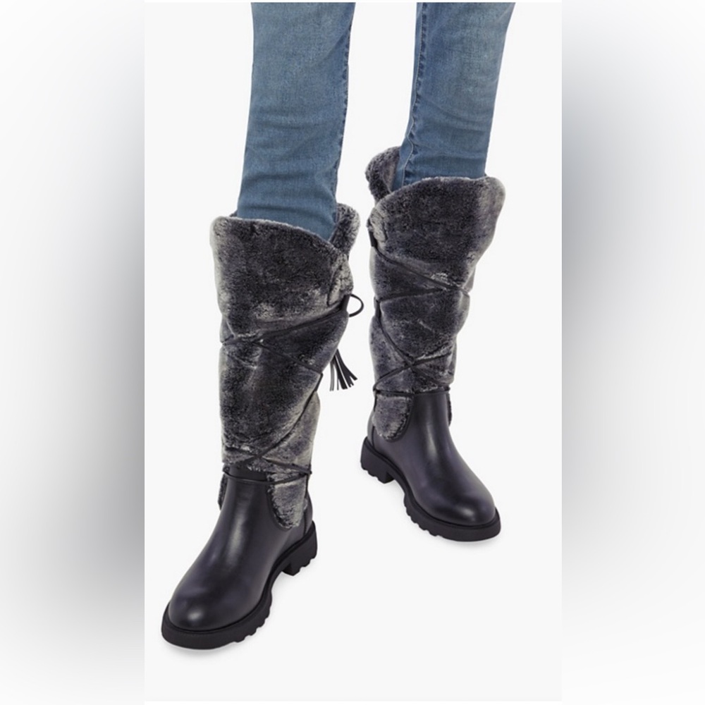 NWOT JustFab Demi Faux Fur lug Sole Boot